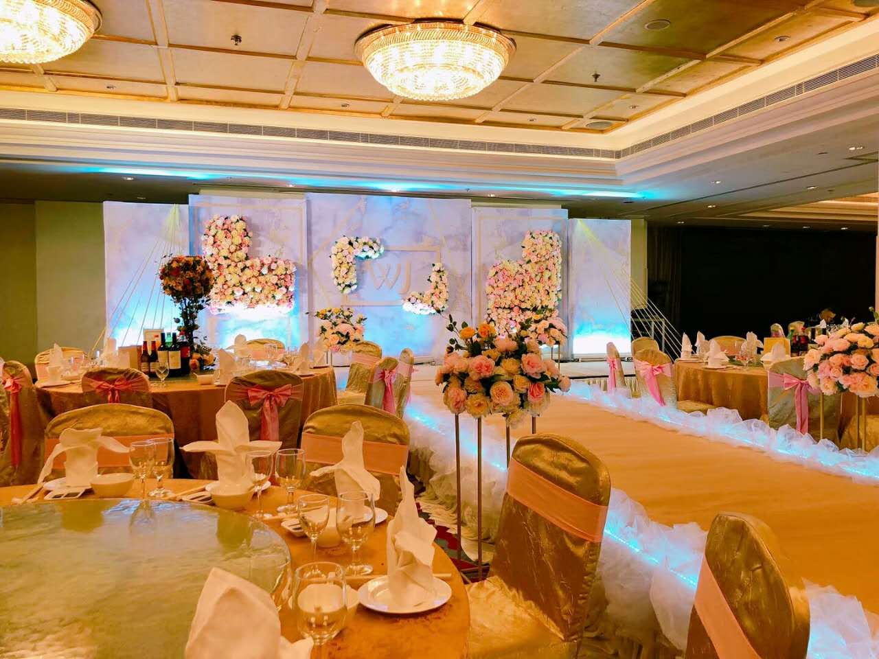 福州婚庆酒店(福州婚庆酒店菜金五千)